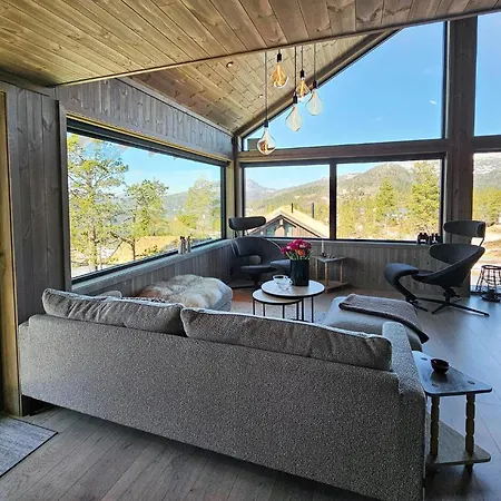 Lovely In With Jacuzzi Holiday home *